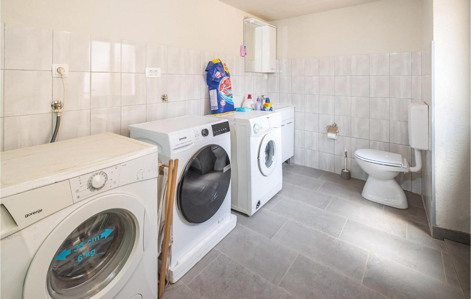 Pet Friendly Home In Murvica With Kitchen 외부 사진