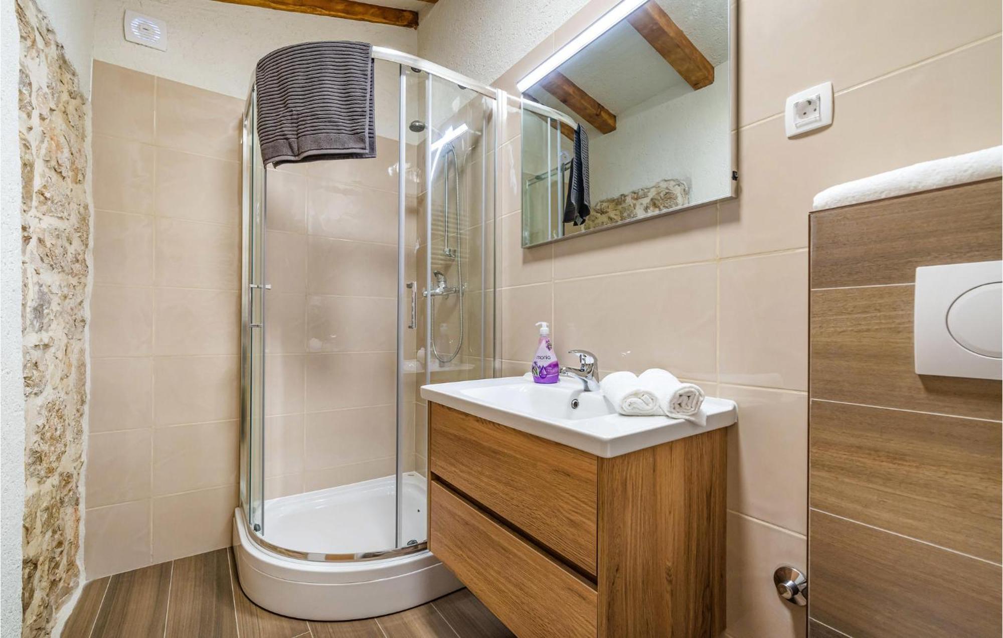 Pet Friendly Home In Murvica With Kitchen 외부 사진